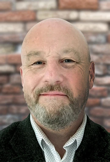 Iain Davis,